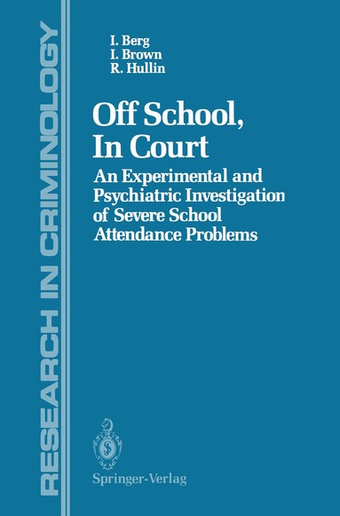 Ian Berg, Imogen Brown, Roy Hullin - Off School, In Court, Häftad