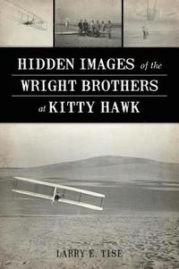 bokomslag Hidden Images of the Wright Brothers at Kitty Hawk