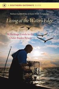 bokomslag Living at the Water's Edge