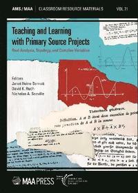 bokomslag Teaching and Learning with Primary Source Projects