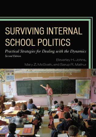 bokomslag Surviving Internal School Politics