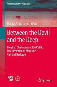 bokomslag Between the Devil and the Deep