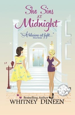 bokomslag She Sins at Midnight