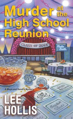 bokomslag Murder at the High School Reunion