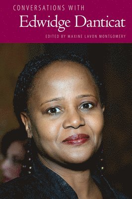 bokomslag Conversations with Edwidge Danticat