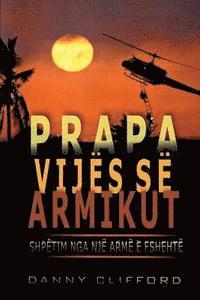 bokomslag Prapa Vijës Së Armikut Shpëtuar Nga Një Armë E Fshehtë