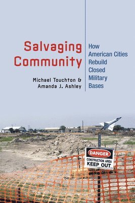 bokomslag Salvaging Community