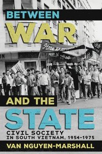 bokomslag Between War and the State