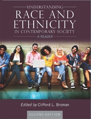 bokomslag Understanding Race and Ethnicity in Contemporary Society