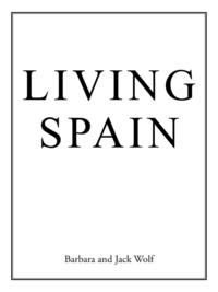 bokomslag Living Spain