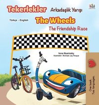 bokomslag The Wheels The Friendship Race (Turkish English Bilingual Book)