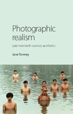 Jane Tormey - Photographic Realism, Häftad