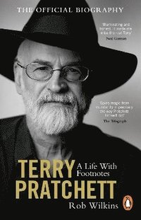 bokomslag Terry Pratchett: A Life With Footnotes