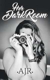bokomslag Her DarkRoom