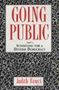 bokomslag Going Public