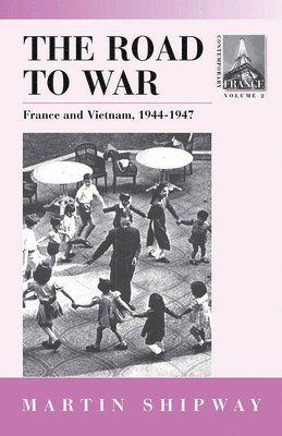 Martin Shipway - Road to War, Häftad