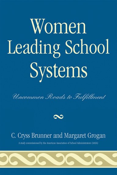 bokomslag Women Leading School Systems