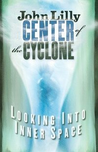bokomslag Center of the Cyclone