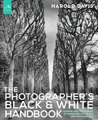 bokomslag The Photographer's Black and White Handbook