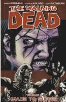 bokomslag The Walking Dead Volume 8: Made to Suffer
