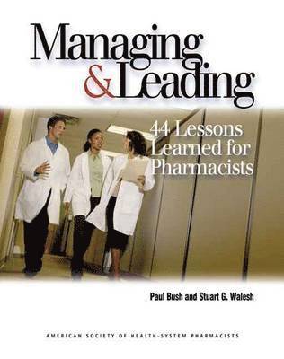 bokomslag Managing & Leading