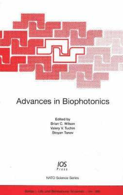 Valery V. Tuchin - Advances in Biophotonics, Inbunden