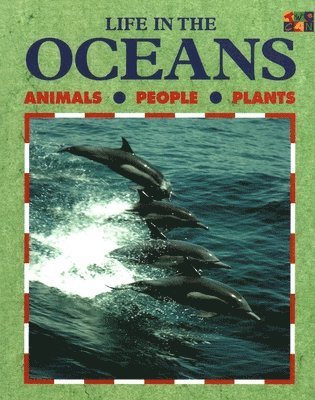 Lucy Baker - Life in the Oceans, Häftad