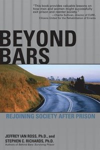 bokomslag Beyond Bars