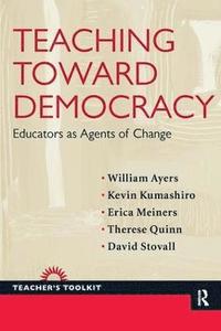 bokomslag Teaching Toward Democracy