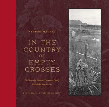 bokomslag In the Country of Empty Crosses