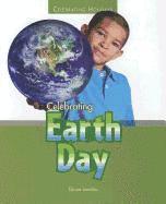 Elaine Landau - Celebrating Earth Day, Häftad