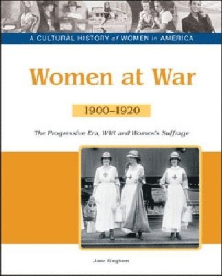 bokomslag Women at War