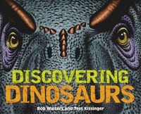 bokomslag Discovering Dinosaurs