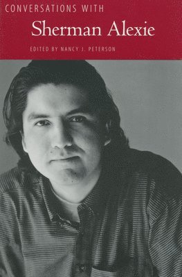 bokomslag Conversations with Sherman Alexie