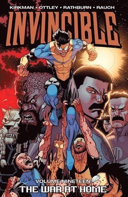 Robert Kirkman - Invincible Volume 19: The War At Home, Häftad