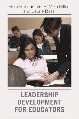 bokomslag Leadership Development for Educators