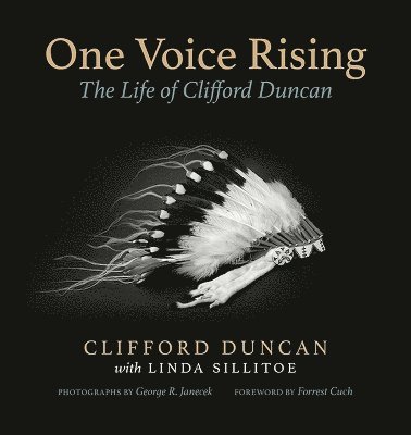 bokomslag One Voice Rising
