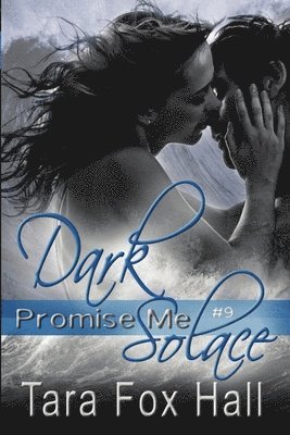 Tara Fox Hall - Dark Solace, Häftad