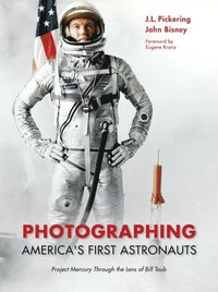 bokomslag Photographing America's First Astronauts