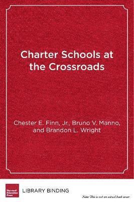 bokomslag Charter Schools at the Crossroads