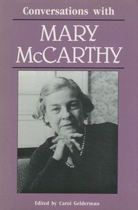 bokomslag Conversations with Mary McCarthy