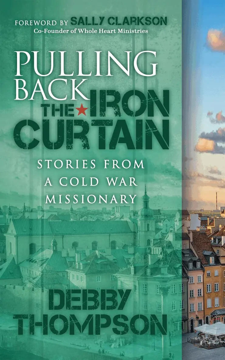 Debby Thompson - Pulling Back the Iron Curtain, Häftad. Tillgänglighet: Lägg i varukorg