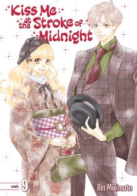 bokomslag Kiss Me At The Stroke Of Midnight 9
