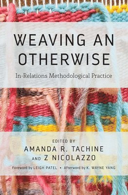 bokomslag Weaving an Otherwise