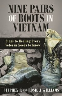 bokomslag Nine Pairs of Boots in Vietnam