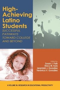bokomslag High-Achieving Latino Students