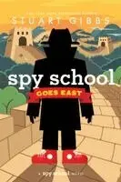 Stuart Gibbs - Spy School Goes East, Inbunden. Tillgänglighet: Lägg i varukorg