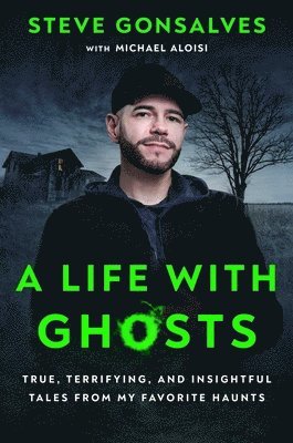 bokomslag A Life with Ghosts