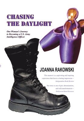 Joanna Rakowski - Chasing the Daylight, Inbunden