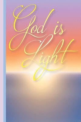 bokomslag God Is Light: Christian Mom Gift, Bible Verse Notes, Prayer Notes, Christian Notes, Pastors Wife